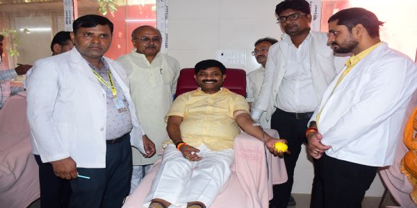 रक्तदान महादान, जरूरतमंदों का जीवन बचाने में आएगा काम : नंद गोपाल गुप्ता नंदी