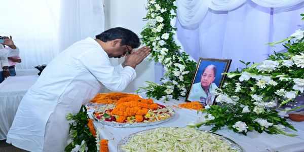 मुख्यमंत्री ने दिवंगत पार्वती देवी को दी भावपूर्ण श्रद्धांजलि