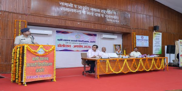 खेल विद्यार्थियों में अनुशासन, आत्मविश्वास और संघर्ष की भावना विकसित करते हैं : एस पी हर्षवर्धन अग्रवाला