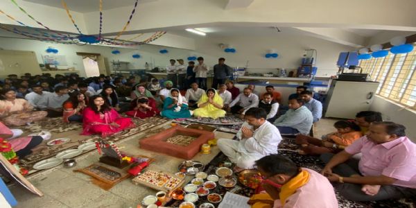 तकनीकी संस्थान में गूंजा विश्वकर्मा मंत्र, मशीनों और कार्यशालाओं की हुई पूजा