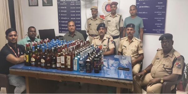 छपरा जंक्शन पहुंचे ट्रेन से 2.35 लाख की शराब बरामद