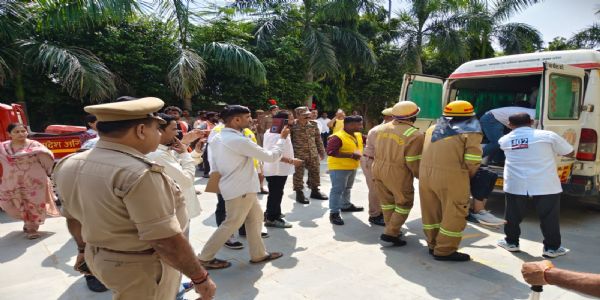 बागपत : आईपीएस कॉलेज में भूकम्प आपदा को लेकर मॉकड्रिल, छात्रों को सिखाए गए बचाव के तरीके