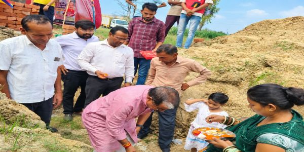 विधायक ने किया बौद्ध विहार राजेपुर का भूमि पूजन