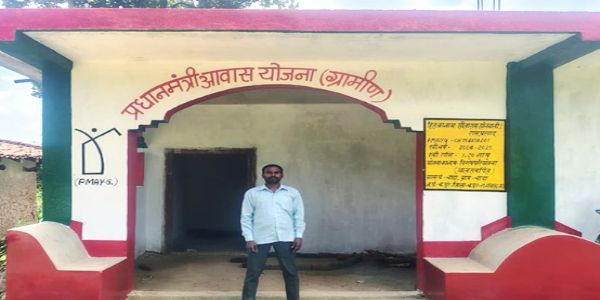 टूटी झोपड़ी से पक्के मकान तक पहुंचा सीताराम का परिवार