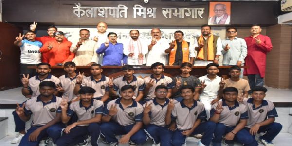 तृतीय यूथ अंडर-19 राष्ट्रीय हैमर बॉल चैंपियनशिप के लिए बिहार की टीम हुई रवाना, खिलाड़ियों को मिली जीत की अग्रिम शुभकामनाएं