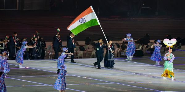 भारतीय दल मार्च करते हुए (फोटो- प्रधानमंत्री मोदी सोशल मीडिया एक्स) भारतीय दल मार्च करते हुए (फोटो- प्रधानमंत्री मोदी सोशल मीडिया एक्स)