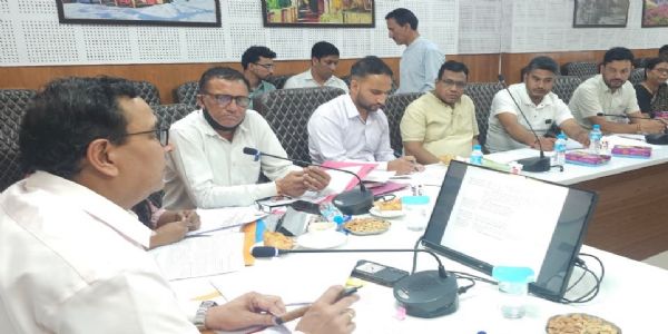 15 भूखंड व 18 बंद इकाइयों पर कार्रवाई की तैयारी