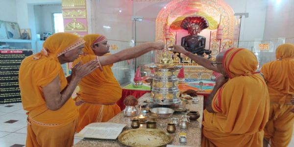 रामगढ़ में दशलक्षण महापर्व के चौथे दिन उत्तम शौच धर्म की आराधना