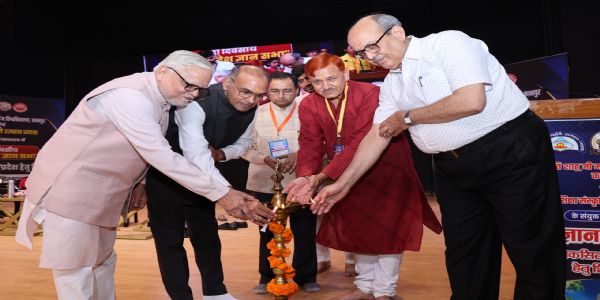विकास के मूल आधार में शिक्षा, मूल्य और कर्तव्यबोध भी जरूरी : डॉ. अतुल कोठारी