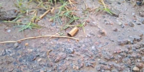ओवरटेक कर बदमाशाें ने छात्राें की गाड़ी रोकी, फायरिंग का आरोप