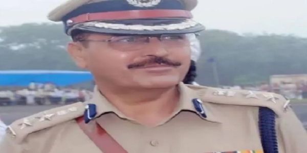 फर्जी जाति प्रमाणपत्र मामले में रिटायर्ड आईपीएस अधिकारी रघुवीर सिंह मीना पर एफआईआर दर्ज