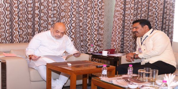 कर्नाटक के हुब्बली में केंद्रीय गृह मंत्री अमित शाह की तबीयत बिगड़ी, होटल में डॉक्टरों की टीम कर रही उपचार