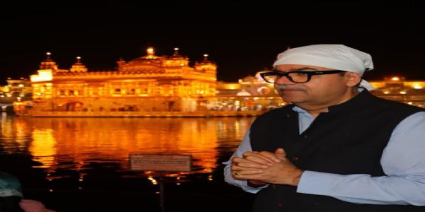 पंजाब एवं हरियाणा हाईकोर्ट के चीफ जस्टिस अश्वनी कुमार मिश्रा ने श्री दरबार साहिब में टेका माथा