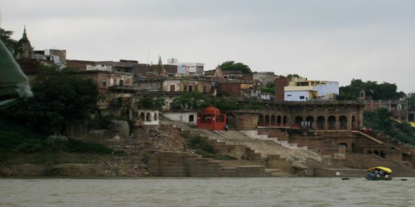 मीरजापुर: स्मार्ट सिटी बनाने की कवायद तेज, शासन से आई टीम ने किया मुआयना