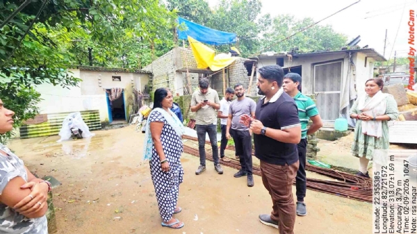 प्रधानमंत्री आवास योजना के हितग्राहियों के घर पहुंचे आयुक्त,  कहा-आवास का निर्माण कार्य तत्काल करें प्रारंभ