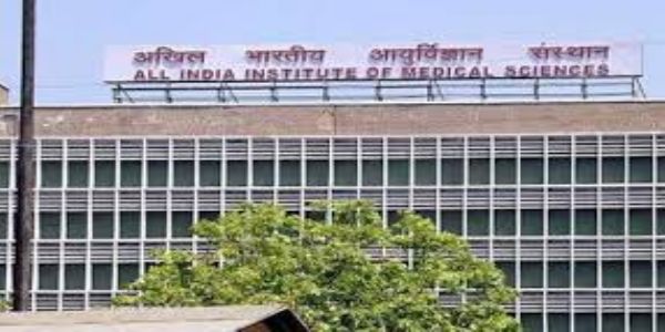 एम्स में सर्जरी के लिए 13 सालों के इंतजार के बाद 15 वर्षीय तन्वी की मौत, प्रशासन ने गठित की जांच कमेटी