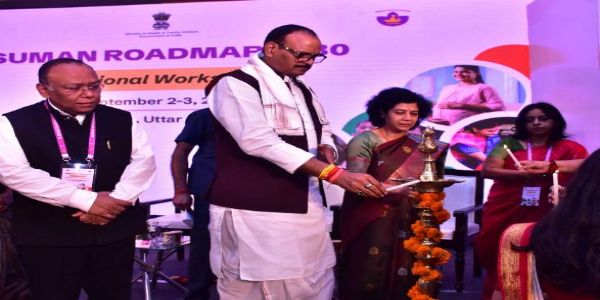 महिलाओं व नवजात शिशुओं को स्वास्थ्य सेवाएं उपलब्ध कराने के लिए सरकार प्रतिबद्ध : ब्रजेश पाठक