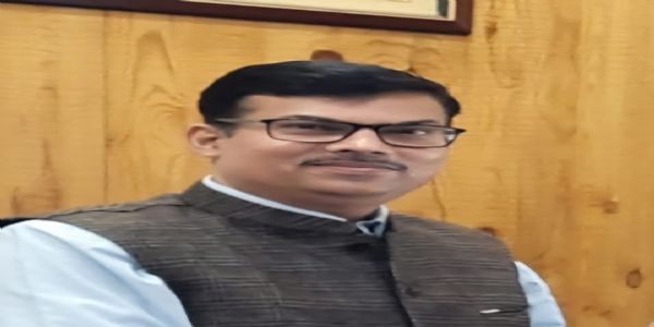 खरकई-सुवर्णरेखा के बढ़ते जलस्तर पर प्रशासन अलर्ट, डीसी ने अधिकारियों को दिए जरूरी निर्देश
