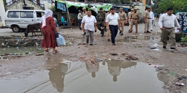 भारी बारिश से जलभराव पर नगर आयुक्त ने किया निरीक्षण, अतिरिक्त पंप लगाने के निर्देश : अर्पित उपाध्याय