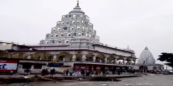 सैदपुर दुर्गा मंदिर पर फिर मंडराया गंगा का खतरा, स्थानीय लोगों में आक्रोश