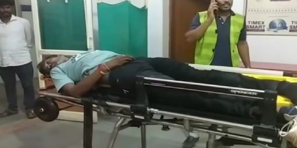 राजगढ़ में तेज रफ्तार एंबुलेंस ने बाइक को मारी टक्कर, एक व्यक्ति की मौके पर मौत