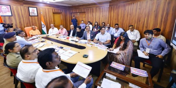यूपी इंटरनेशनल ट्रेड शो-2026 की तैयारियों को लेकर मुख्यमंत्री योगी ने की समीक्षा बैठक