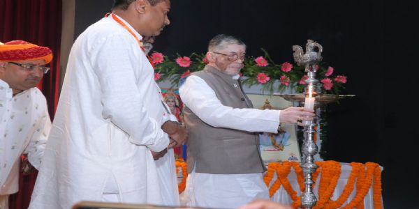शिक्षा, संस्कार और पर्यावरण संरक्षण से ही बनेगा स्वस्थ समाज : राज्यपाल