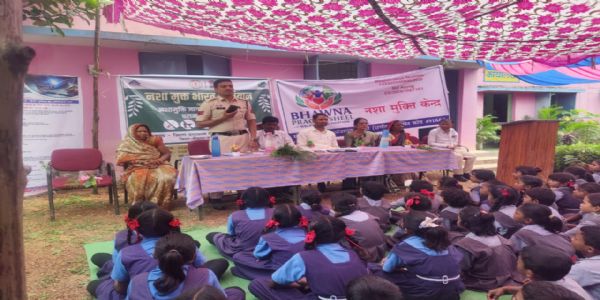 सेवा संकल्प अभियान : मोहला के मूकादाह में नशामुक्ति जागरूकता कार्यक्रम का आयोजन