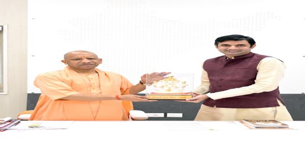 रालोद प्रदेश अध्यक्ष ऐश्वर्य राज सिंह ने मुख्यमंत्री योगी आदित्यनाथ से की शिष्टाचार भेंट