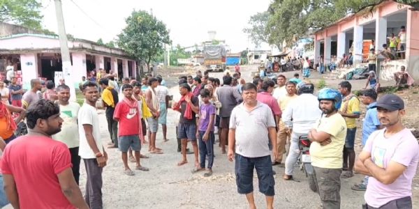 तेज रफ्तार पिकअप ने मजदूर को कुचला, मौत
