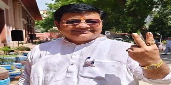 बीकानेर निगम में बने कांग्रेस के मेयर अनिल कल्ला, बारह साल बाद कांग्रेस की सदन में वापसी