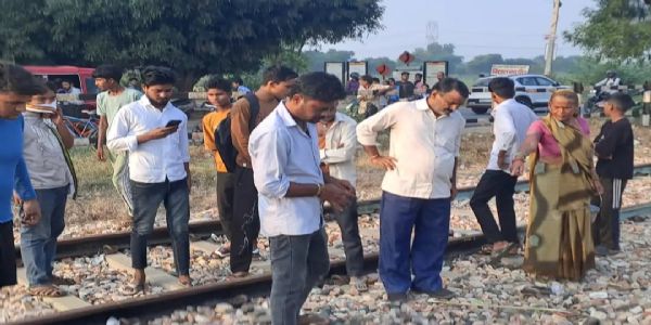 ट्रेन की चपेट में आने से महिला की मौत