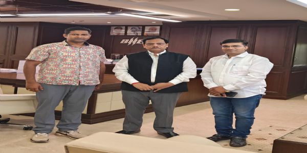 बीएमएस के महामंत्री ने एचईसी सीएमडी से मिलकर की वेतन सहित अन्य मांगों पर चर्चा