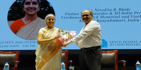मोबाइल और डिजिटल तकनीक युवाओं के लिए ताकत भी, चुनौती भी : निवेदिता भिड़े