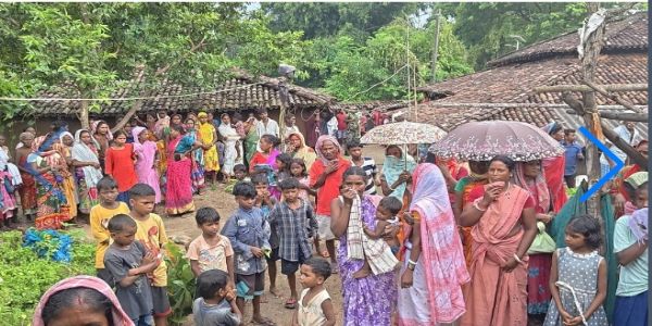 प्रेमिका ने प्रेमी के घर फंदे से लटक कर की खुदकुशी