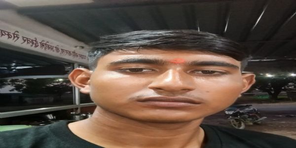 उन्नाव : गुलरिहा में पिकअप की टक्कर से छात्र की मौत, साथी गम्भीर