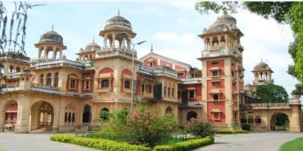 इलाहाबाद विश्वविद्यालय 139वें स्थापना दिवस पर नई दिशा की ओर अग्रसर