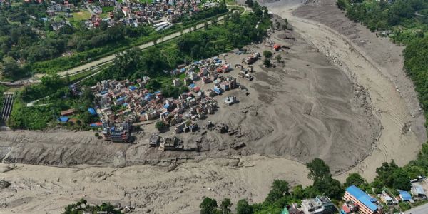 नेपाल में बाढ़ प्रभावितों के लिए अस्थायी आवास की व्यवस्था में जुटी सरकार