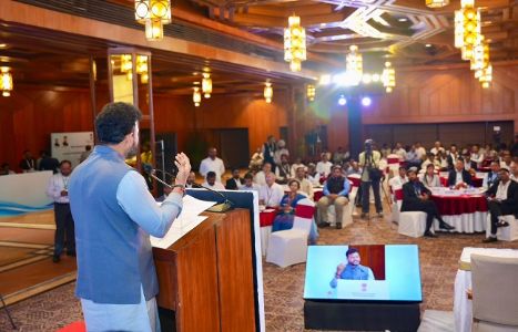 त्योहारी सीजन में हवाई किराये पर कोई सीमा तय नहीं, एयरलाइंस को किराया उचित रखने की सलाह