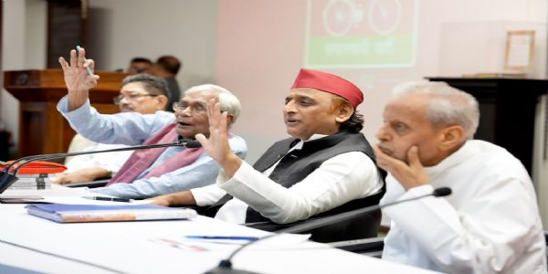 उत्तराखंड में 25 साल बाद भी न पलायन रुका, न रोजगार मिला : अखिलेश यादव