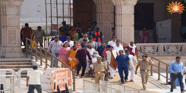 फिल्म हनुमान अंश के निर्माता- निर्देशक और कलाकारों की पूरी मंडली ने राम मंदिर में किया दर्शन