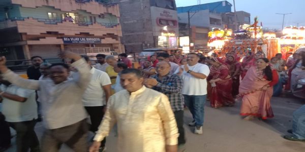 उत्साहपूर्वक मनाया गया बाबा रामदेव का जन्मोत्सव, गूंजे बाबा के जयकारे
