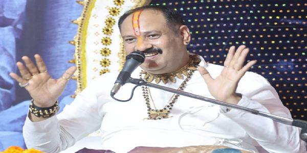 सत्य के मार्ग पर चलने वालों को निंदा और उपेक्षा से विचलित नहीं होना चाहिएः पंडित प्रदीप मिश्रा