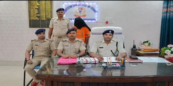 मानगो मोबाइल छिनतई के मामले में आरोपित गिरफ्तार, मोबाइल और बाइक बरामद