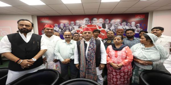 प्रदेश में गरीबों को उजाड़ रही भाजपा सरकार, बिना नोटिस मकान-दुकान तोड़कर लोगों को किया बेघर : अखिलेश यादव