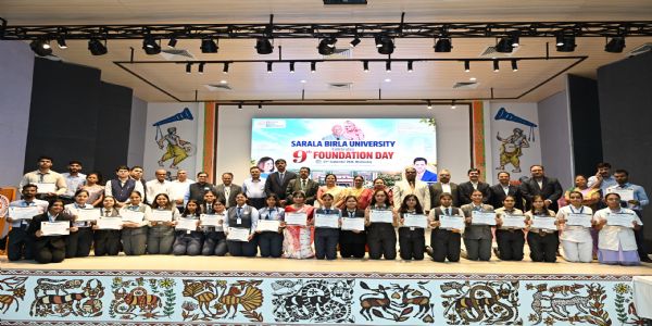 एसबीयू में स्थापना दिवस की सांस्कृतिक कार्यक्रमों ने बांधा समां