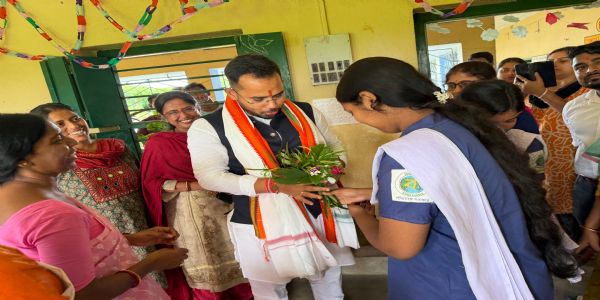 तारकेश्वर के 30 स्कूलों में ‘स्वप्न का भारत’ कार्यक्रम, बच्चों की कल्पना से देश निर्माण का संदेश