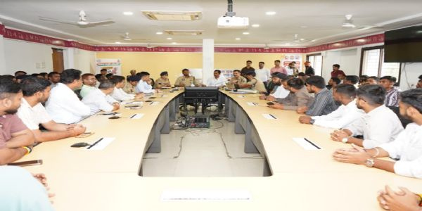गणेश विसर्जन को लेकर पुलिस की तैयारियां तेज, झाँकी समितियों को दिए अहम निर्देश
