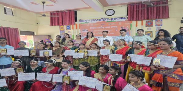 मंडल स्तरीय कला उत्सव में विभिन्न कला विधाओं में विद्यार्थियों ने किया प्रतिभा का प्रदर्शन