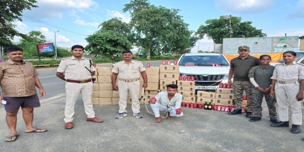 बिहार सीमा पर उत्पाद पुलिस ने किया 432 लीटर शराब जब्त,तस्कर गिरफ्तार